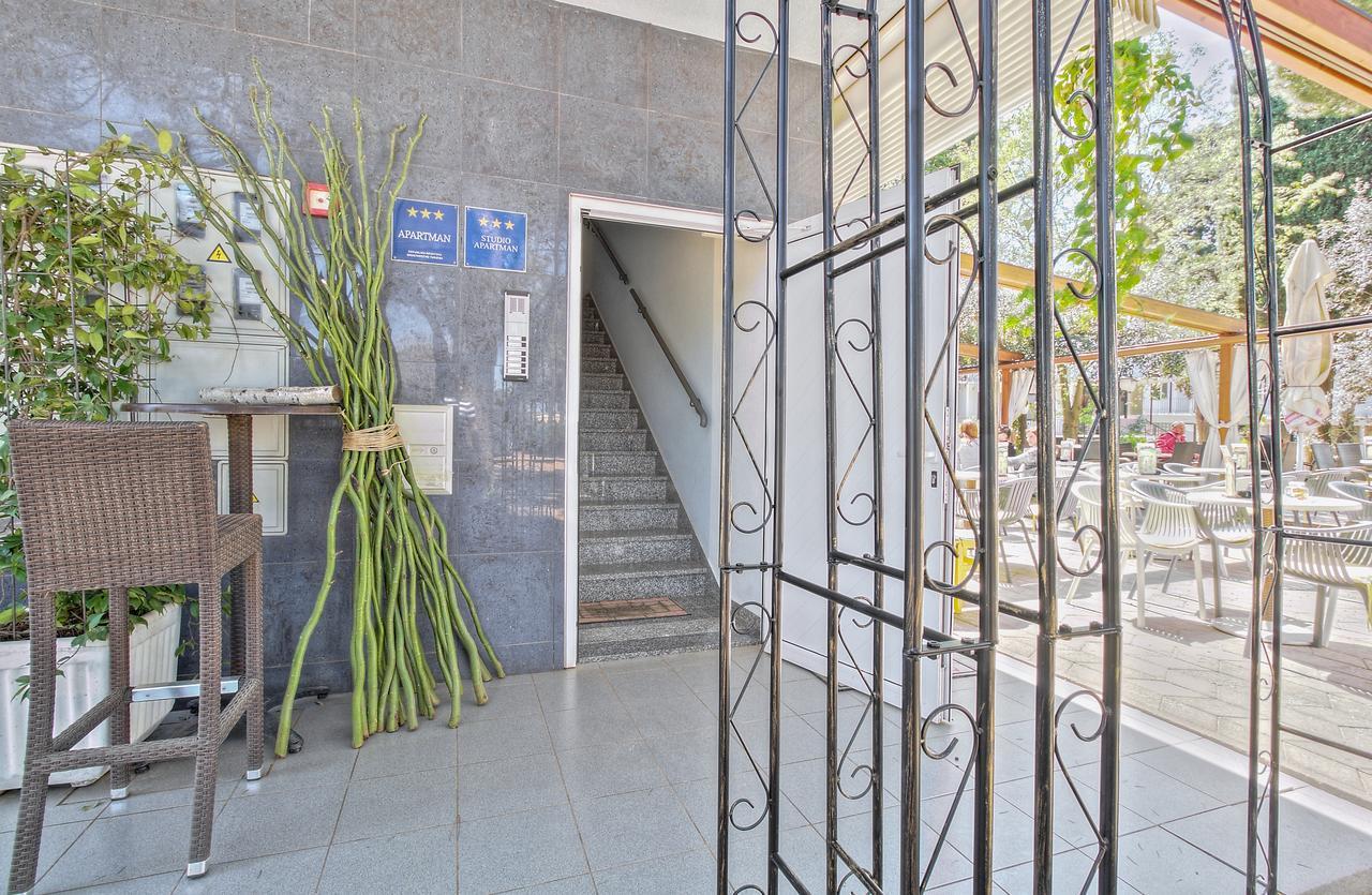 Apartments Punta By Sea Umag Exterior photo
